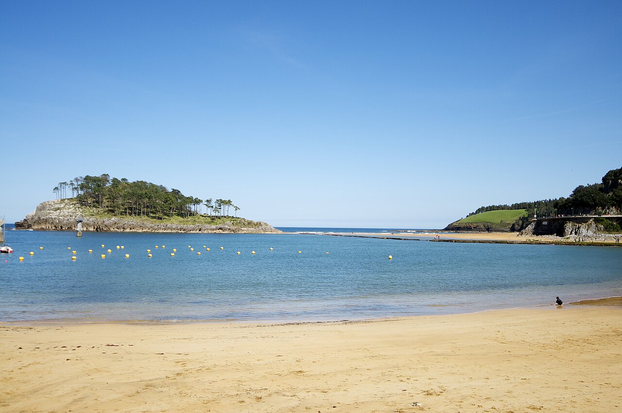 Playa de Isuntza (sin personas)